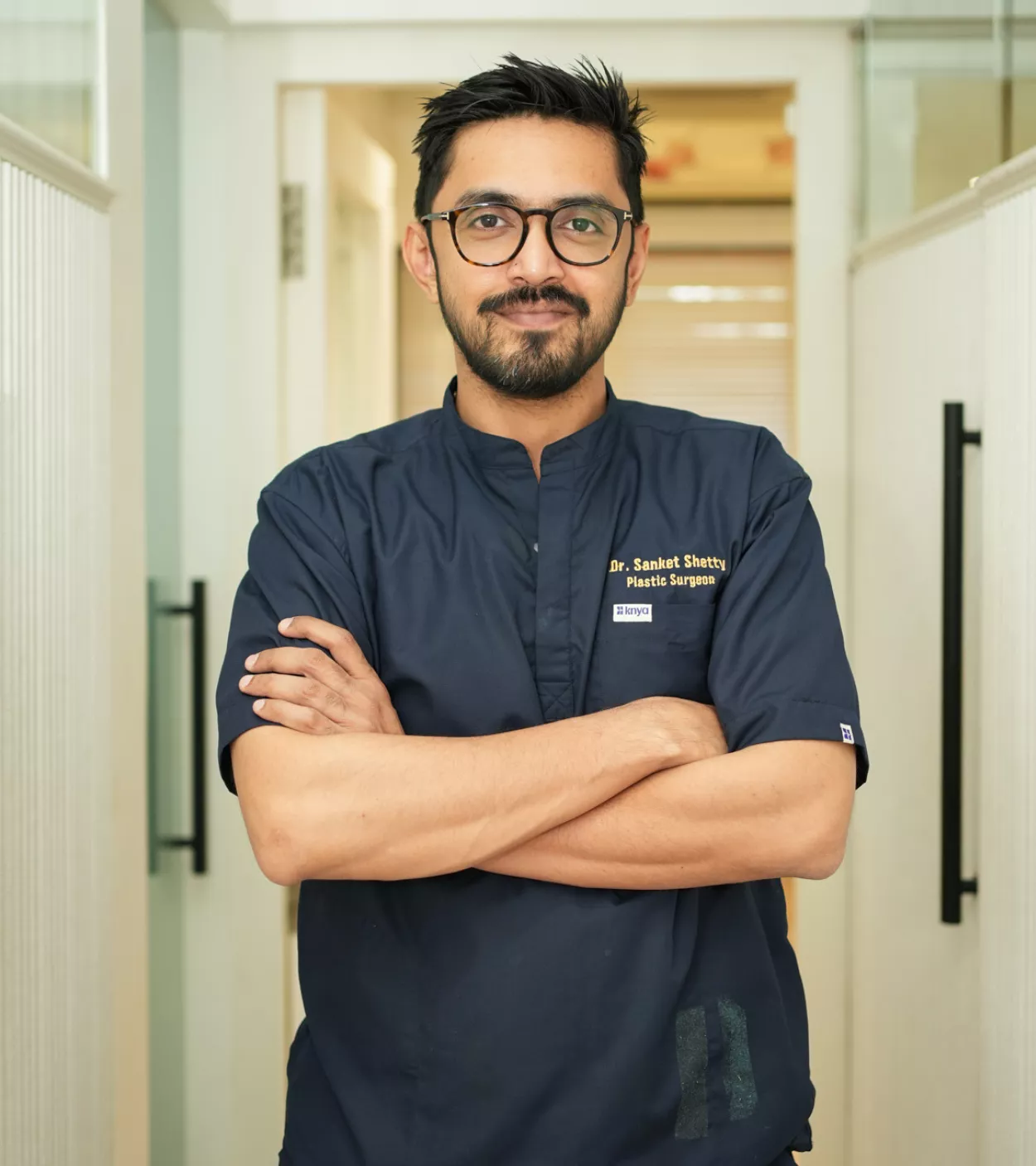 Dr Sanket Shetty plastic surgeon at Navaa Plastic and Cosmetic Surgery Clinic Mumbai